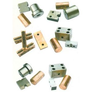 上海產(chǎn)管樁廠各種墩頭機(jī)夾具、切刀在哪買