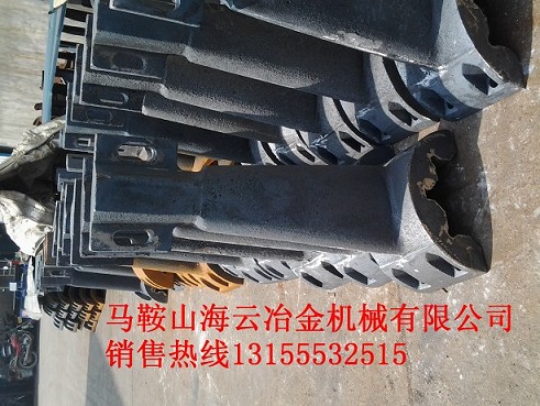 中聯(lián)重科1500、山東貝特攪拌機底襯板、攪拌葉片生產(chǎn)廠商