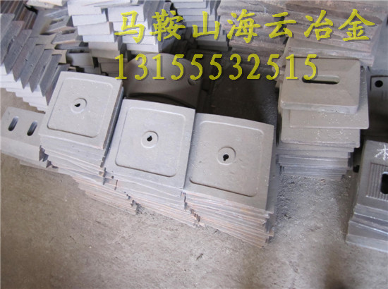 福建信達(dá)1方攪拌機(jī)主機(jī)耐磨配件、1000下料口襯板熱銷中