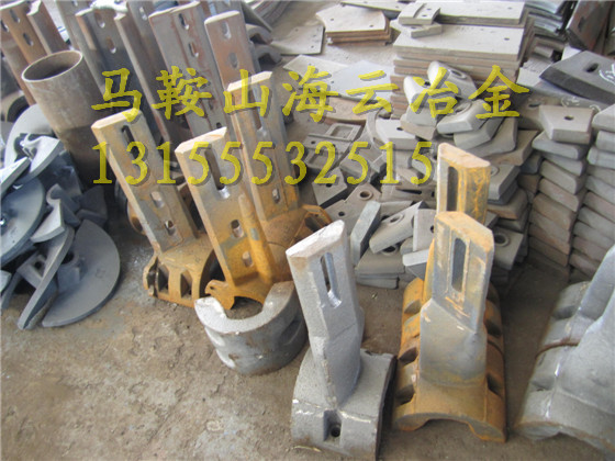 特價供應(yīng)三一重工90站右攪拌臂、60站高鉻合金側(cè)刮刀、成套配件
